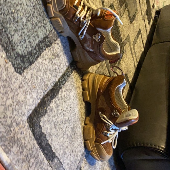 Toddler size 32 Gucci shoes - Picture 2 of 4